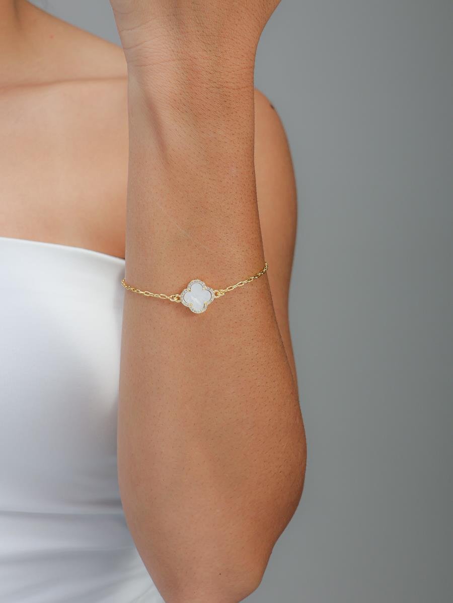 Pulseira Trevo Madrepérola | Banhado A Ouro.