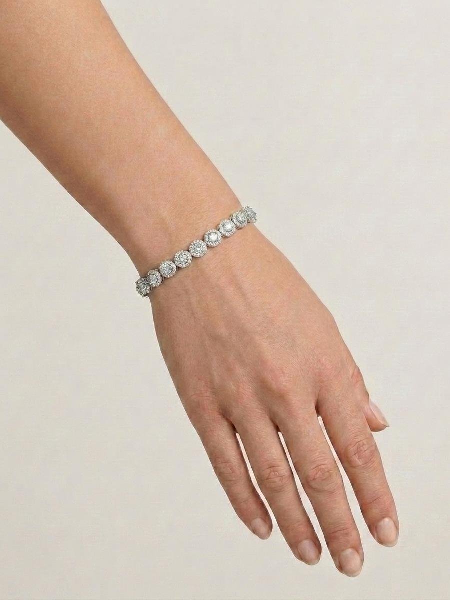Pulseira Círculos Cravejados | Banhado a Ródio Branco.