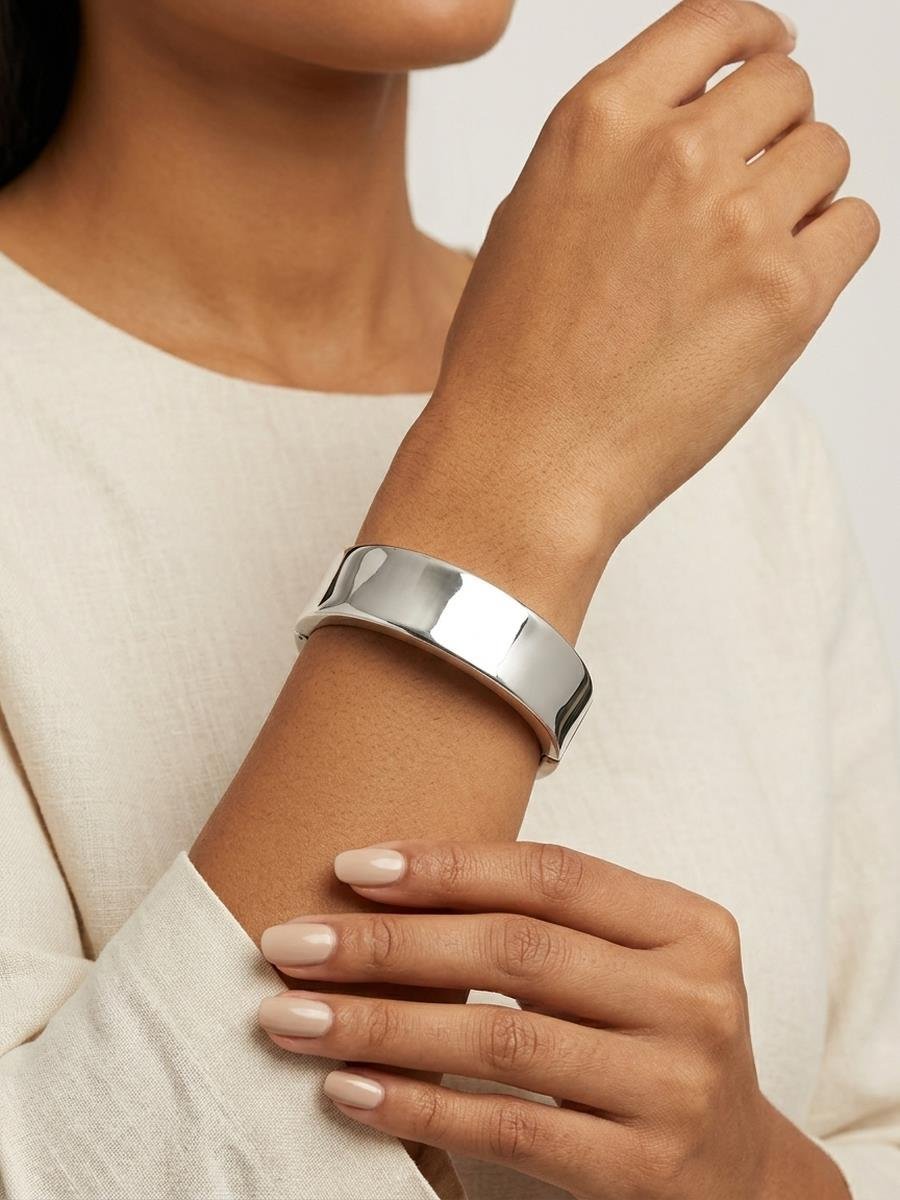 Bracelete Liso | Banhado a Ródio Branco.